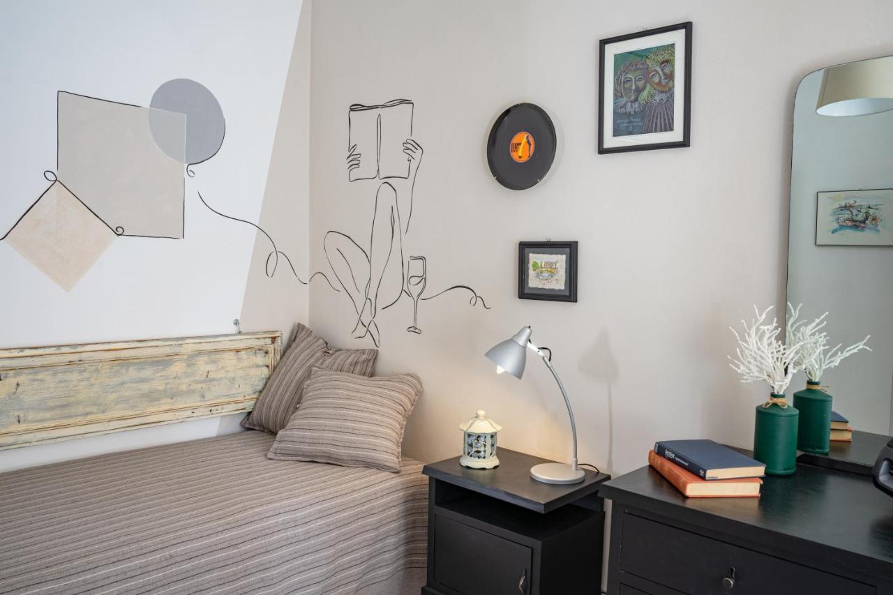 Casa Vacanze Nel Centro Storico Di Fermo Happy Song Eksteriør bilde