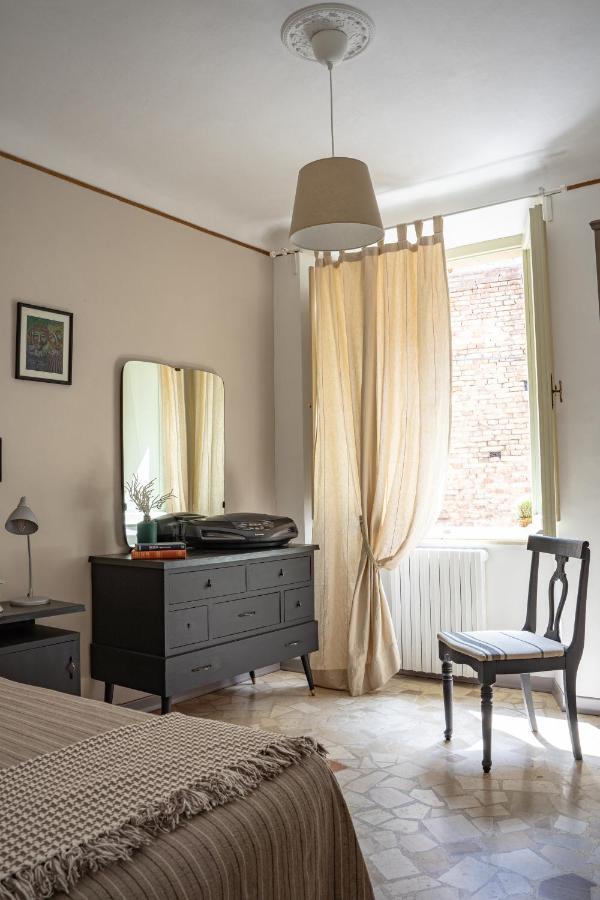 Casa Vacanze Nel Centro Storico Di Fermo Happy Song Eksteriør bilde