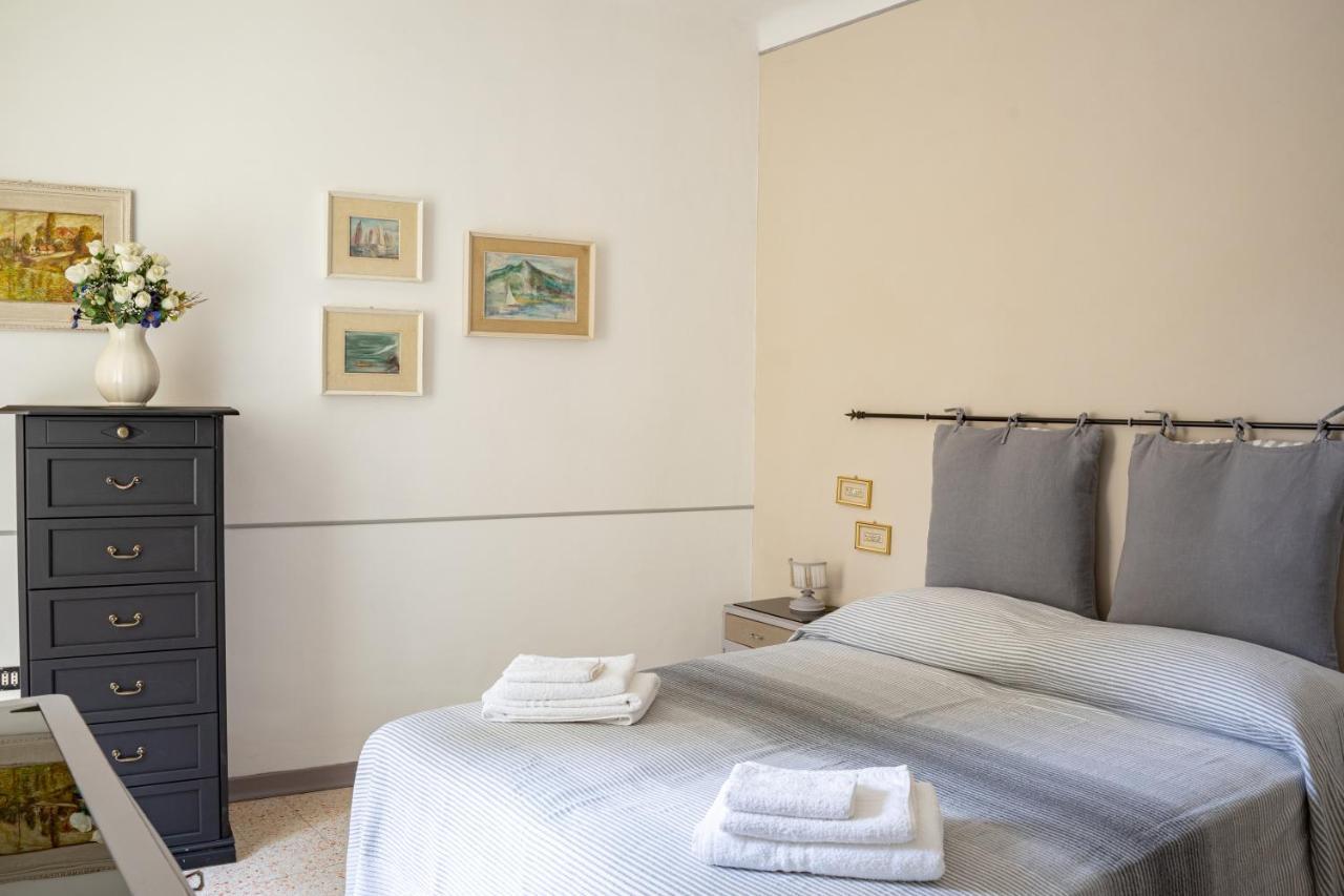Casa Vacanze Nel Centro Storico Di Fermo Happy Song Eksteriør bilde